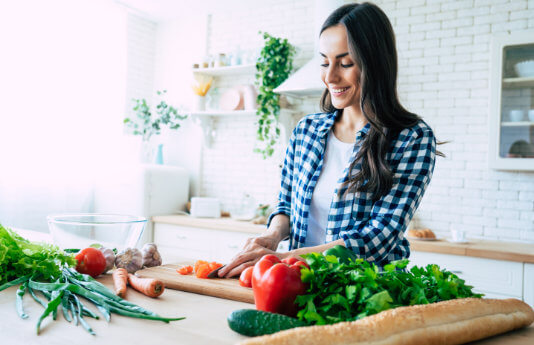 Obst und Gemüse als Grundlage für eine gesunde Ernährung Obst und Gemüse als Grundlage für eine gesunde Ernährung